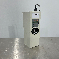 Cluzeau 560-CIL Thermostat HPLC image 0